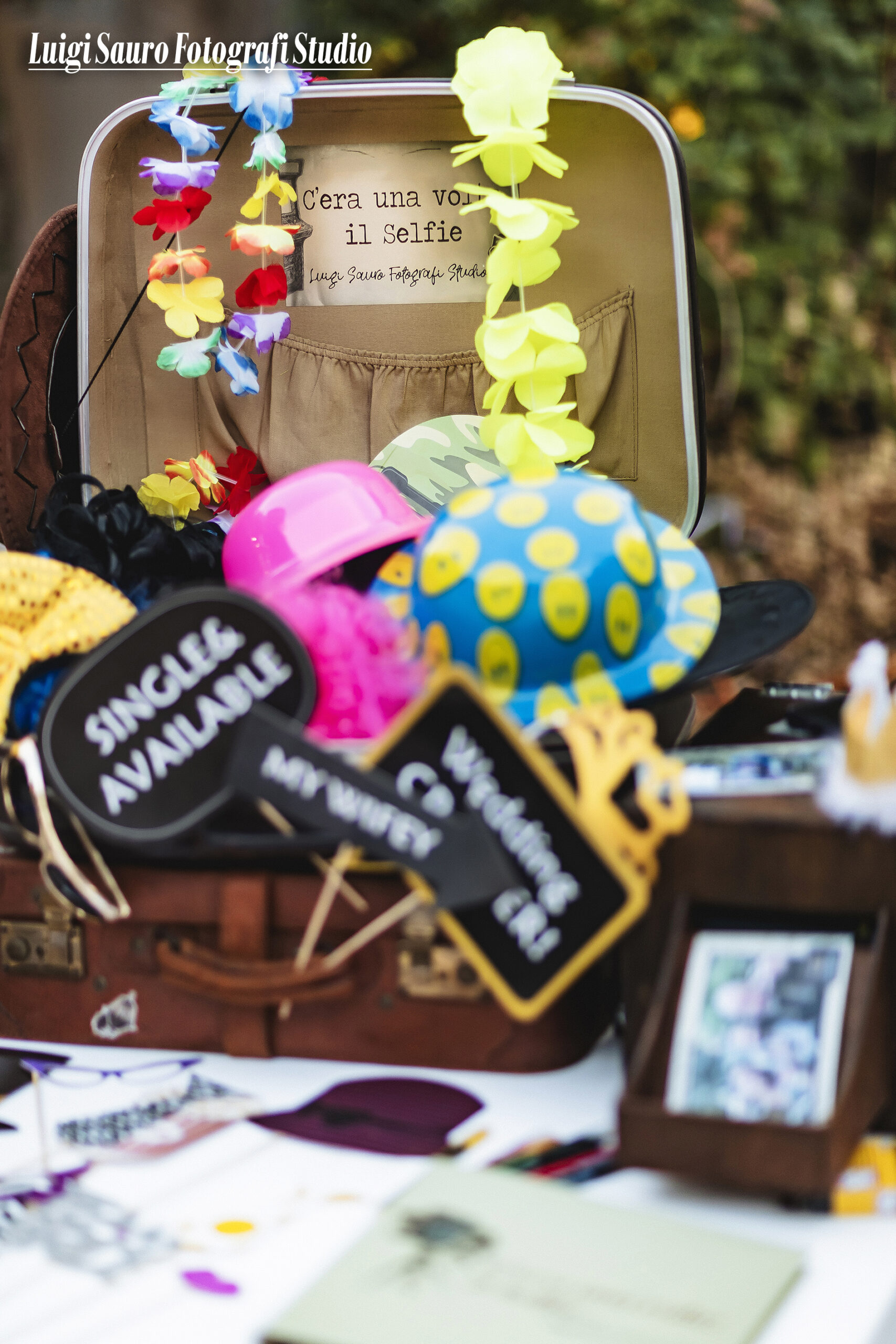 Accessori props vintage per photobooth matrimonio festa evento
